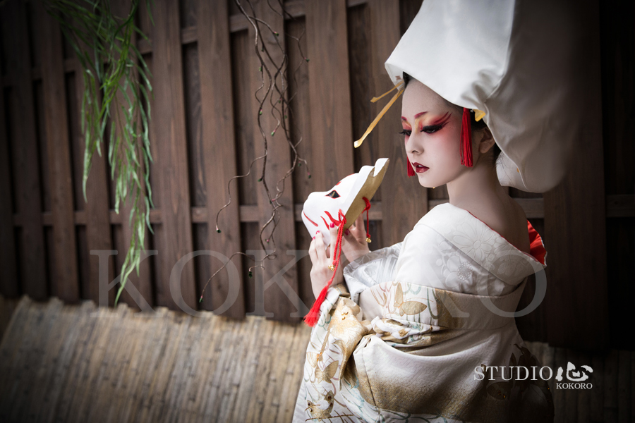 京都 花魁 体験 写真 カメラ 撮影 スタジオ 着物 レンタル 化粧 メイク ヘアメイク 旅行 観光