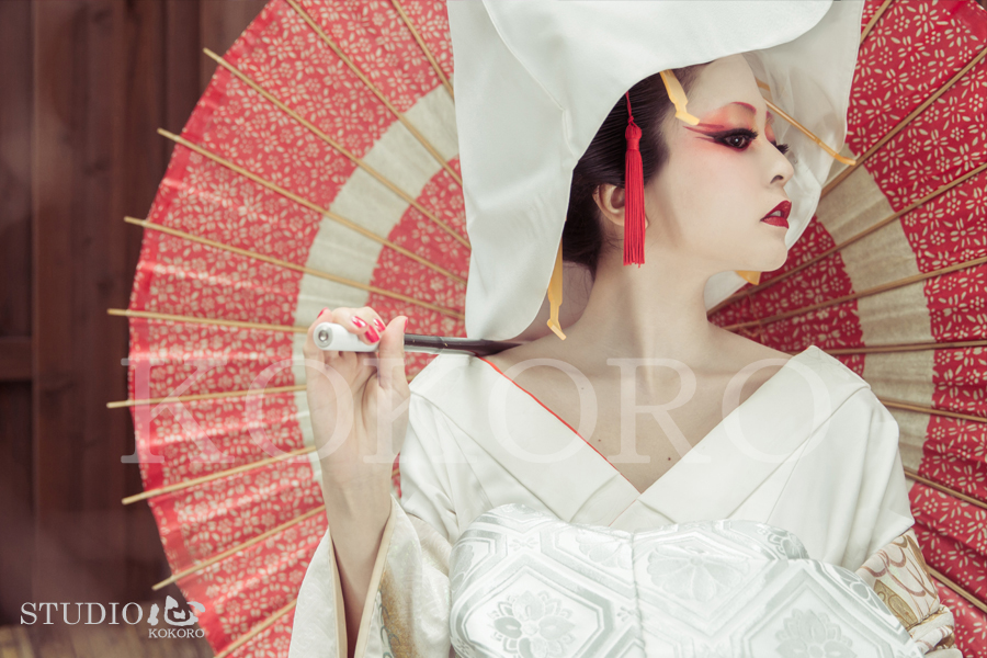 京都 花魁 体験 写真 カメラ 撮影 スタジオ 着物 レンタル 化粧 メイク ヘアメイク 旅行 観光