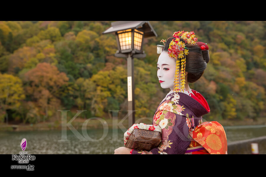秋は夕暮れ 黄昏舞妓 ブログ 舞妓体験 花魁体験 Studio心