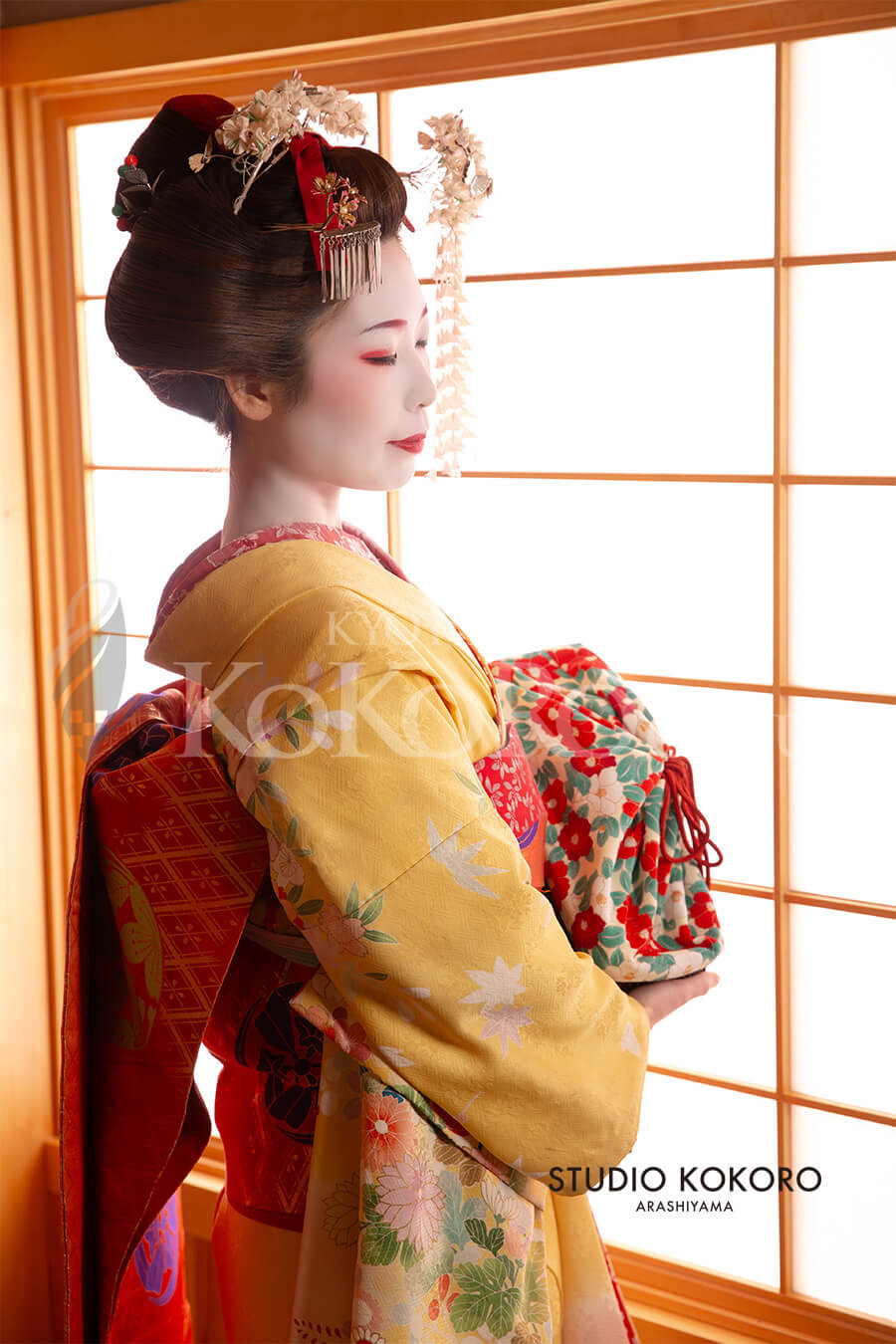 舞妓　籠