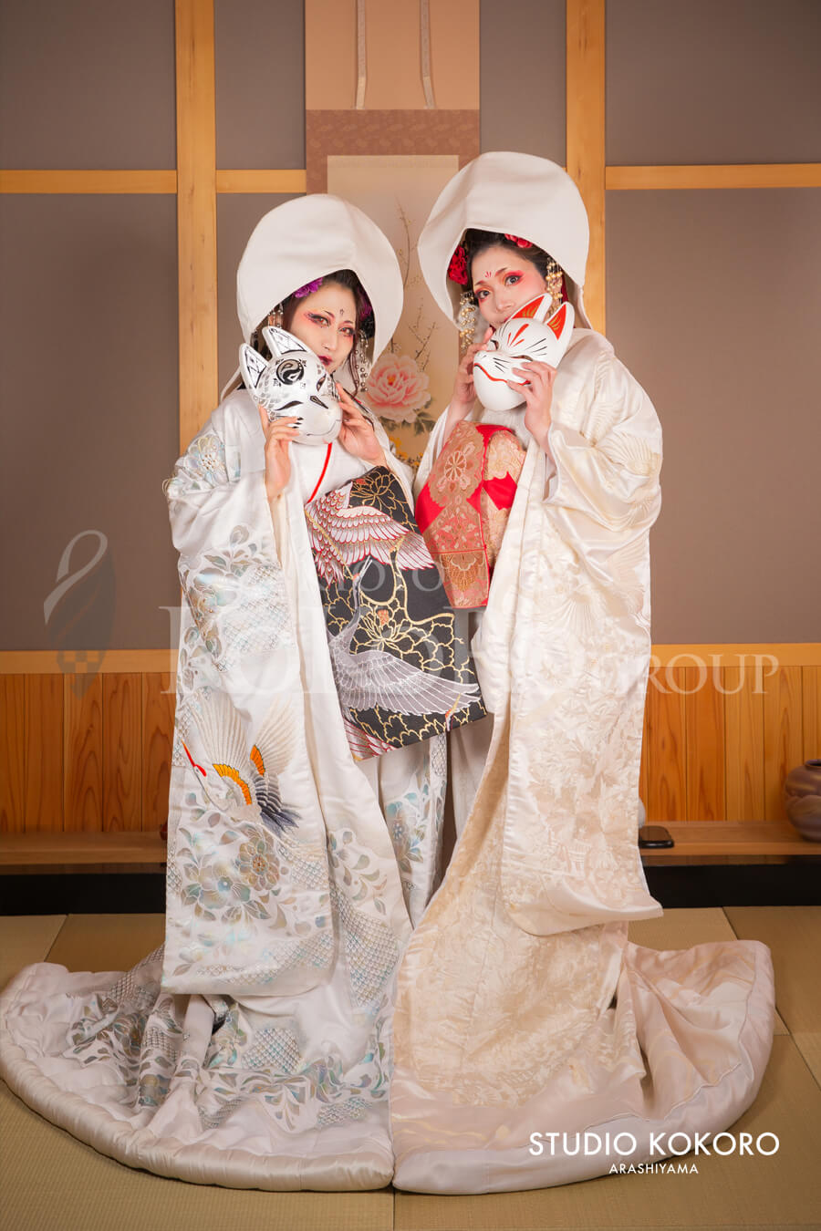 赤と黒狐の嫁入り