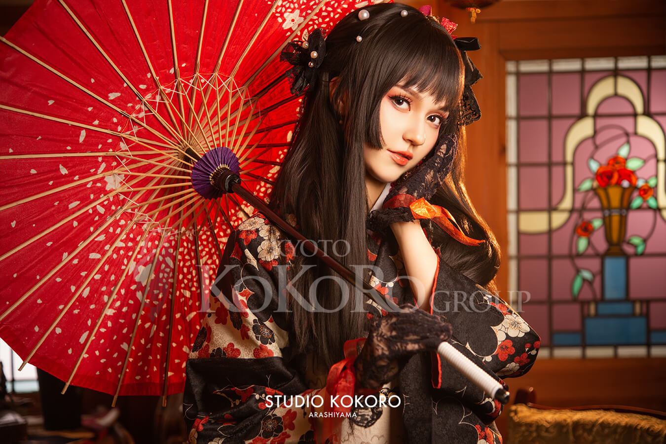 Kimono portrait with traditional Japanese umbrella in Taisho Roman style